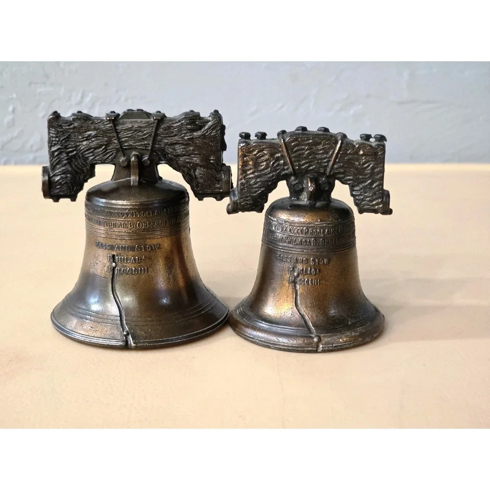 Vintage Paperweight Souvenir Copper Metal Liberty Bell Good Sounding Dinner Bell